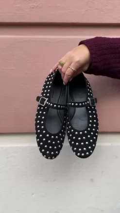 Discount Ballerina - For A While - Black Loafers & Ballerinaer