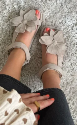 Discount Sandaler - My Flowers - Biscuit Sandaler