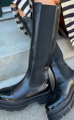 Hot Støvle - Follow Me - Black Patent Støvler