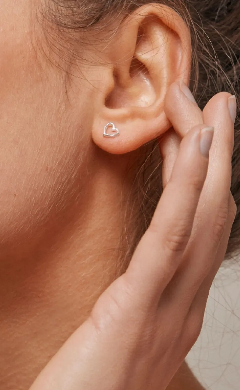 Online Øreringe - Studs Heart - Silver Colour Smykker