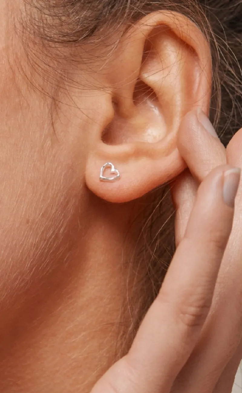 Clearance Øreringe - Studs Organic Heart - Silver Colour Smykker