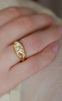 Ring - Aia - Gold Colour Smykker