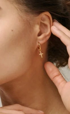 Online Vedhæng - Golden Cross - Gold Colour Smykker