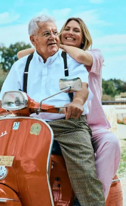 Hot Bluse - Lava - Off White w. Fuchsia Pink Bluser