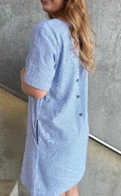 Clearance Kjole - Lava - Off-white w. Nebulas Blue Kjoler