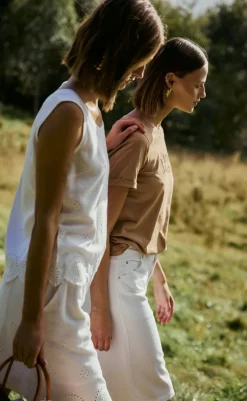 New T-shirt - Hezel - Burro T-shirts & Toppe