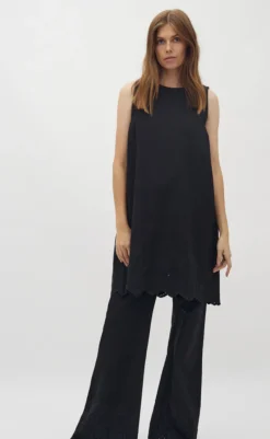 Outlet Top - Rihne Scallop-G - Black T-shirts & Toppe