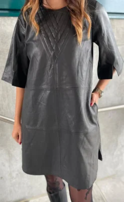 Online Kjole - Tea - Black Kjoler