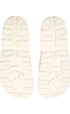 Outlet Sandal - Trek Flip - Cannoli Cream Sandaler