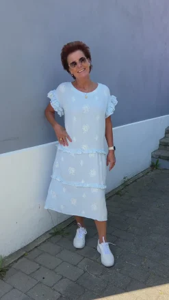 Clearance Ina Copenhagen Kjole - Dalila - Light Blue / White Embroidery Kjoler