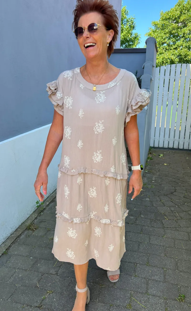 New Ina Copenhagen Kjole - Dalila - Camel / White Embroidery Kjoler