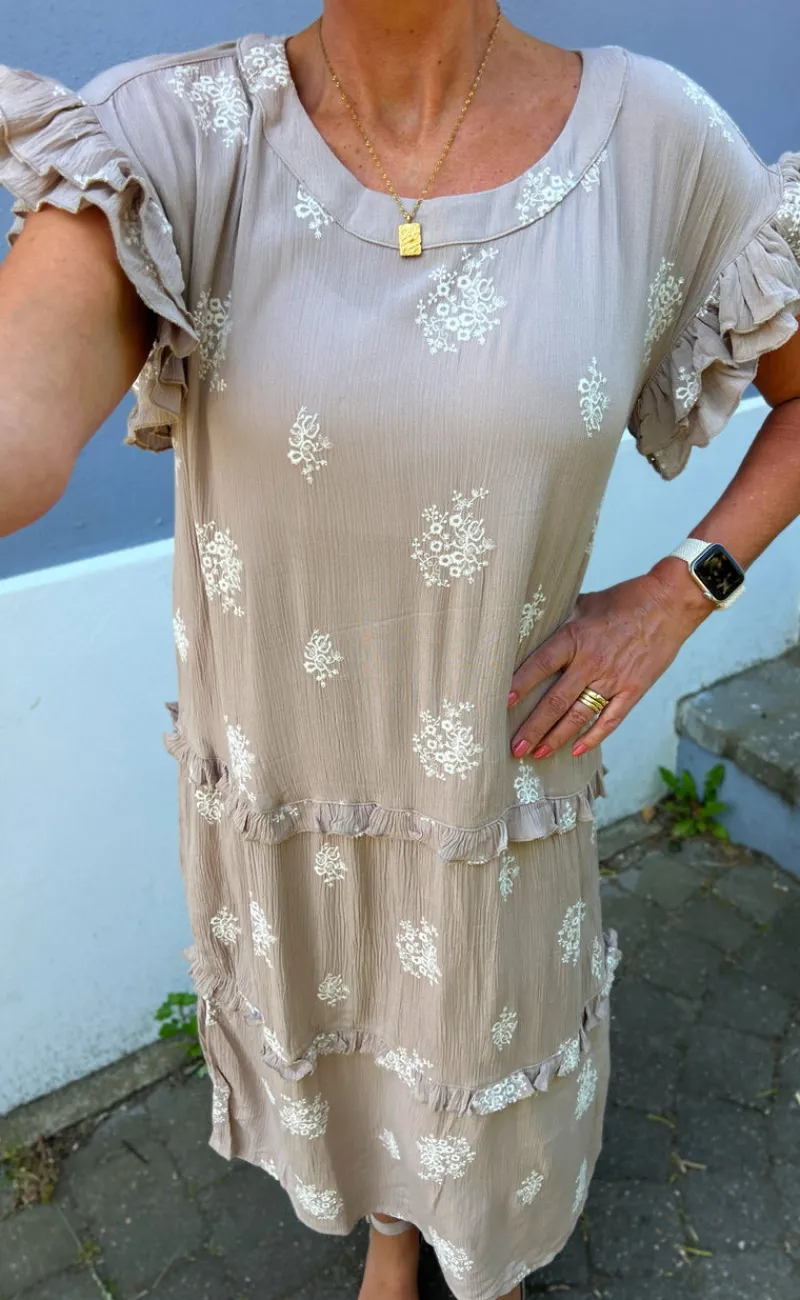 New Ina Copenhagen Kjole - Dalila - Camel / White Embroidery Kjoler