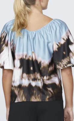 Clearance Love & Divine Bluse - Love1159-1 - Border Print Bluser
