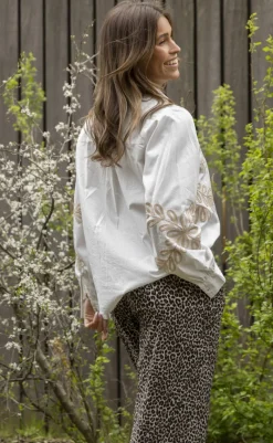 Best Love & Divine Bluse - Love1142 - White/Sand Bluser