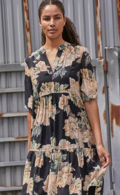 Outlet Love & Divine Kjole - Love958-9 - Black Flower Kjoler