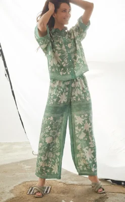 Discount Love & Divine Skjorte - Love1338 - Green Flower Skjorter