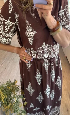 New Love & Divine Top - Love1296-2 - Brown/Paisley T-shirts & Toppe