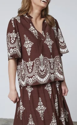 New Love & Divine Top - Love1296-2 - Brown/Paisley T-shirts & Toppe
