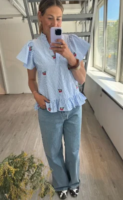 Discount Love & Divine Top - Love1384 - Blue/Cherry T-shirts & Toppe