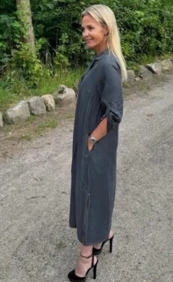 Clearance Kjole - Karia - Eiffel Tower Kjoler