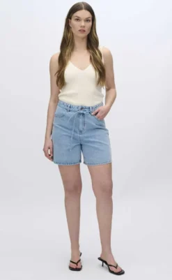 Outlet Top - Madeline - White T-shirts & Toppe