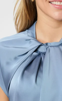 Best Bluse - Fleur Drapy Satin - Dusty Blue Bluser