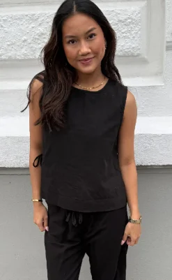 Best Top - Svetlana Linen - Black T-shirts & Toppe