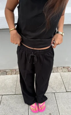 Best Top - Svetlana Linen - Black T-shirts & Toppe