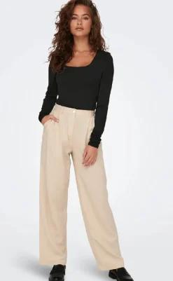 Bluse - Lea Deep 2 Ways - Black Bluser