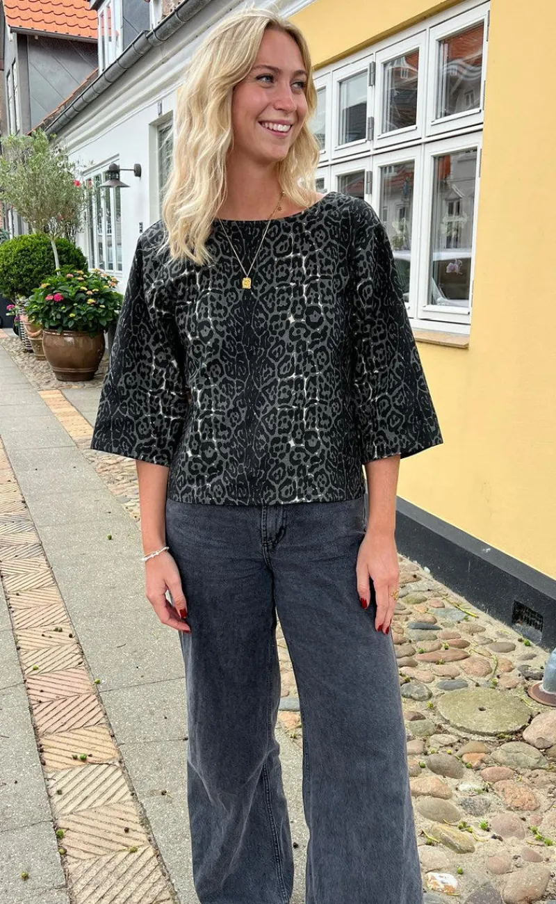 Hot Bluse - Lara - Grey Leopard Bluser