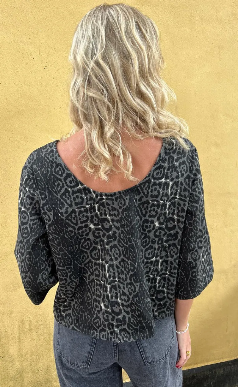 Hot Bluse - Lara - Grey Leopard Bluser