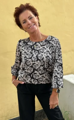 Discount Bluse - Chili - Black Roses Bluser