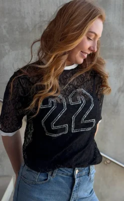 Clearance Bluse - Susanna Football - Black Lace (vendbar) Bluser