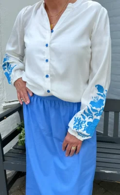 Discount Bluse - Molly - Off White w. Blue Bluser