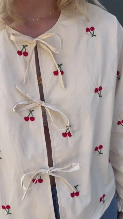 Sale Bluse - Leonora - Off White W. Cherry Bluser