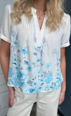 Clearance Bluse - Nina - Off White W. Blue Flowers Bluser
