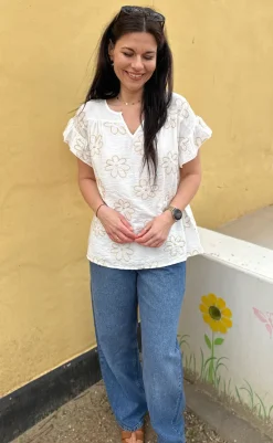 Discount Bluse - Emma - Flower Embroidery Bluser