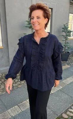 Discount Bluse - Frida - Navy Blue Broderie Anglaise Bluser