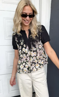 Online Bluse - Nina - Black W. Flowers Bluser