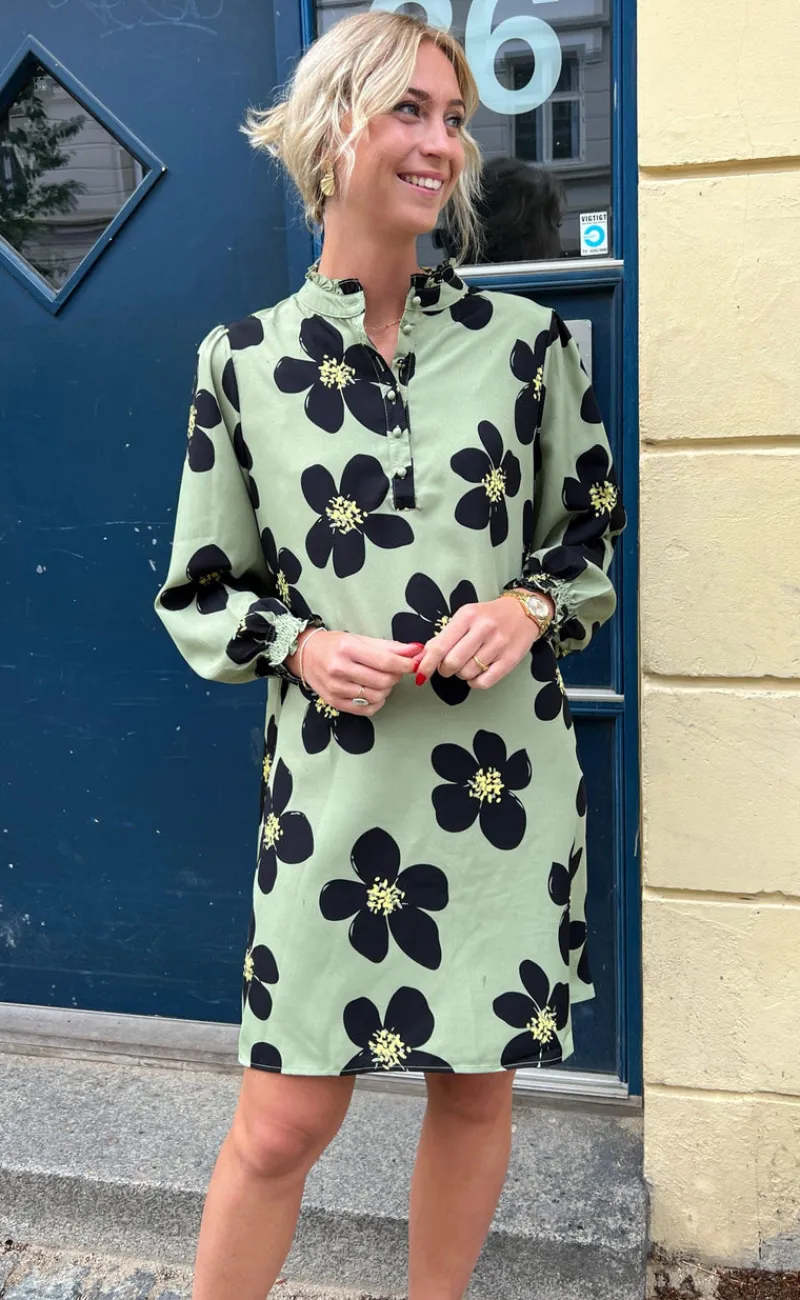 Discount Kjole - Augusta - Dusty Green/Black Flower Kjoler