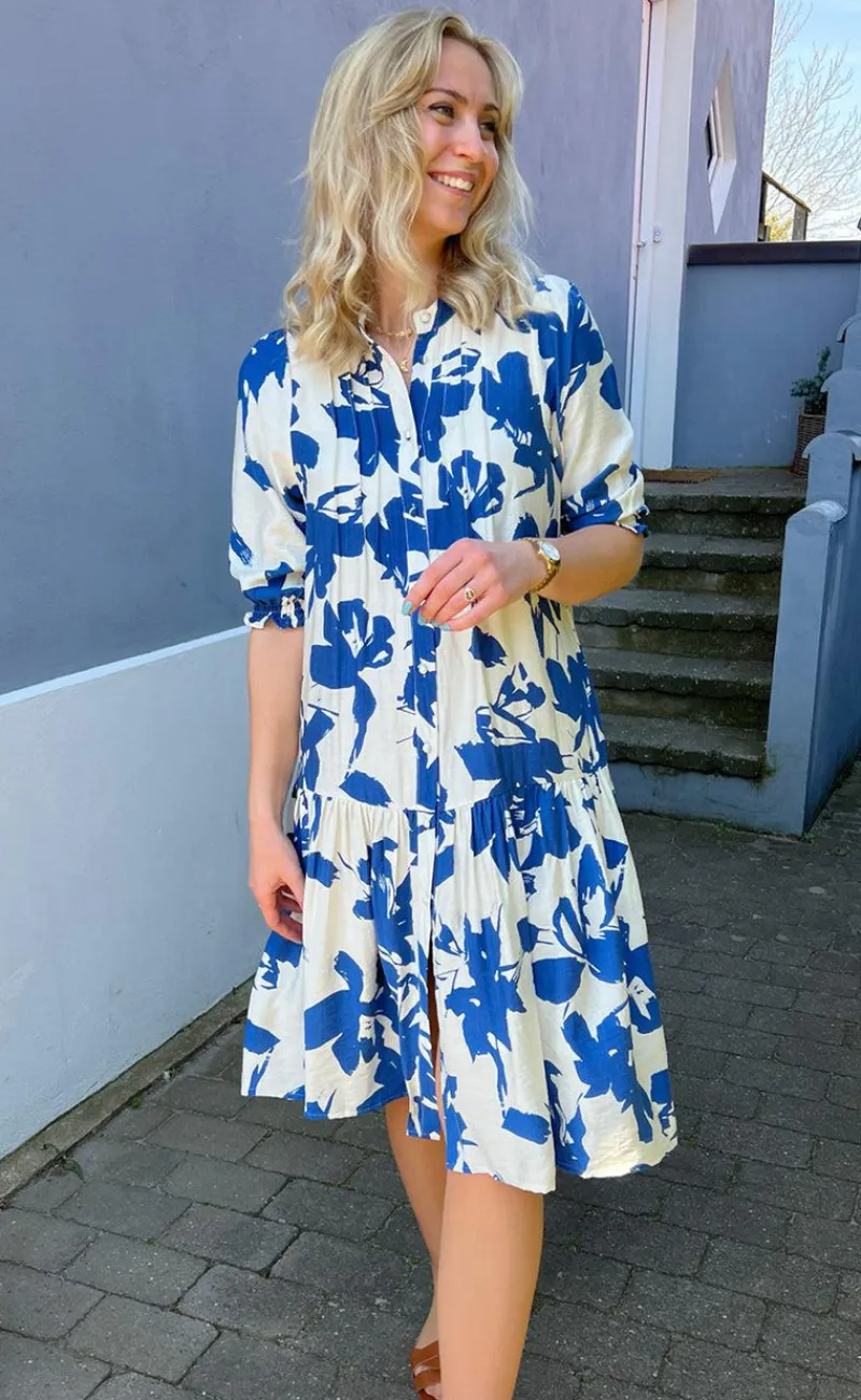 Best Kjole - Anja - White / Blue Flower Kjoler