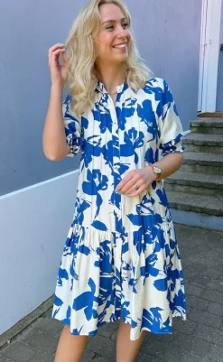 Best Kjole - Anja - White / Blue Flower Kjoler