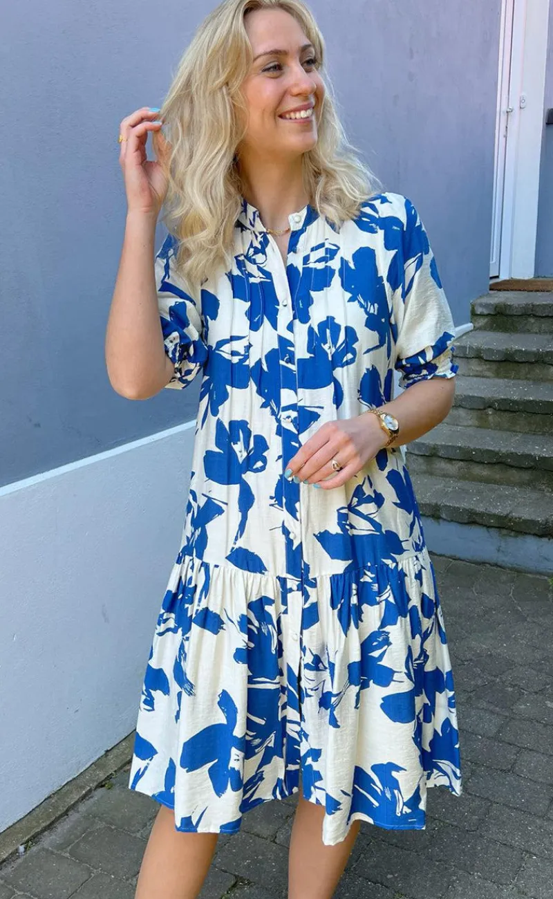 Best Kjole - Anja - White / Blue Flower Kjoler