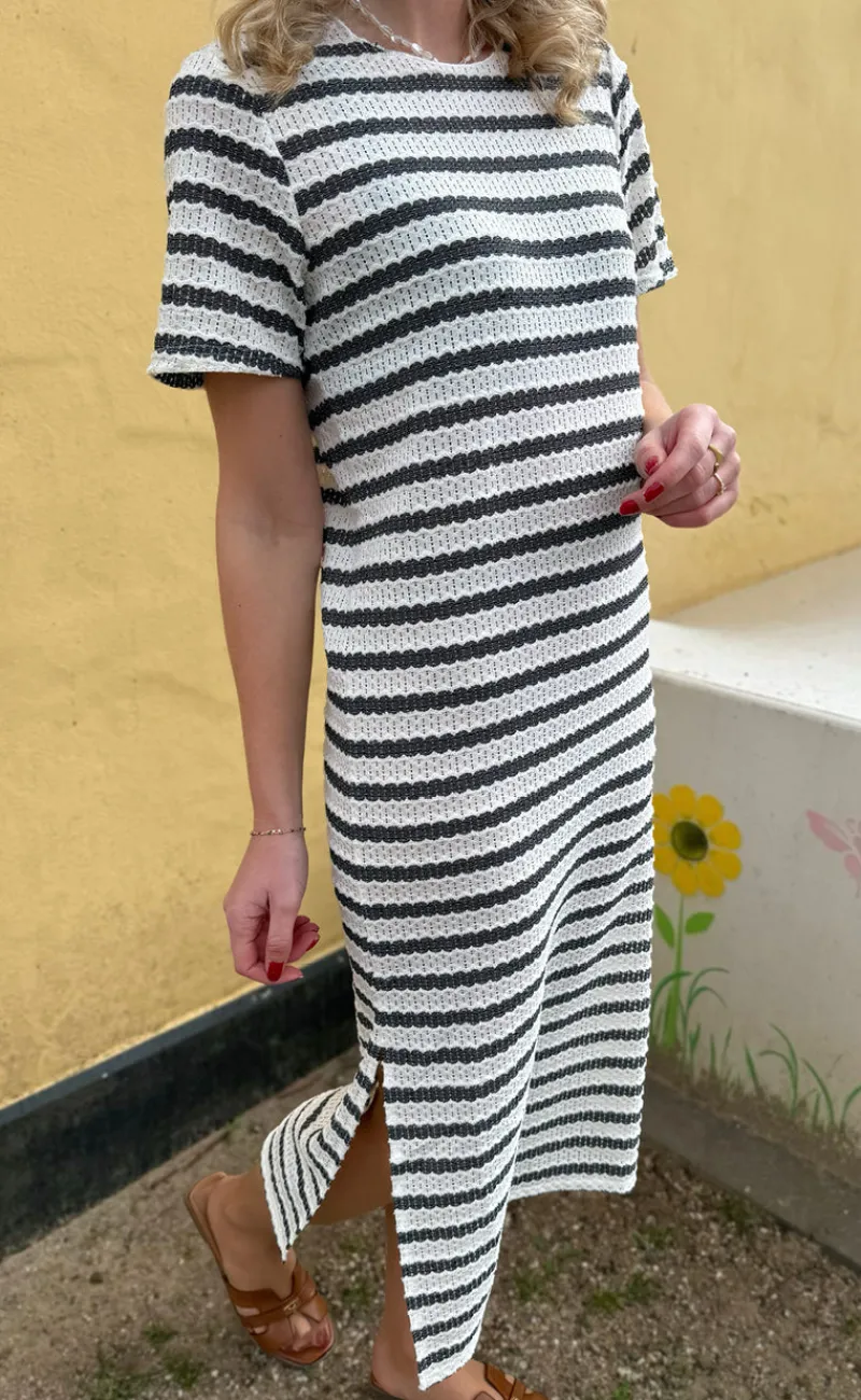 Outlet Kjole - Carolina Knit - Black Striped Kjoler