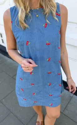 Hot Kjole - Naja - Denim Blue w. Cherries Kjoler
