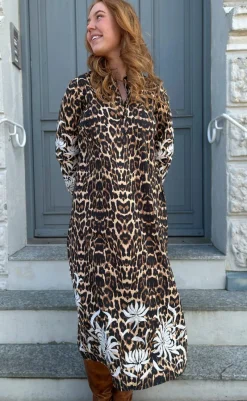 Hot Kjole - Tilde Long - Leopard W. Embroidery Kjoler