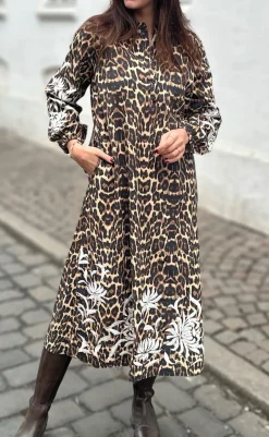 Hot Kjole - Tilde Long - Leopard W. Embroidery Kjoler