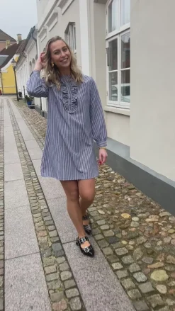 Hot Kjole - Frederikke - Dark Blue Striped Kjoler