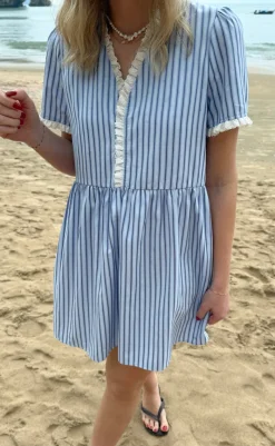 Kjole - Catja Summer - Blue Striped W. Lace Kjoler