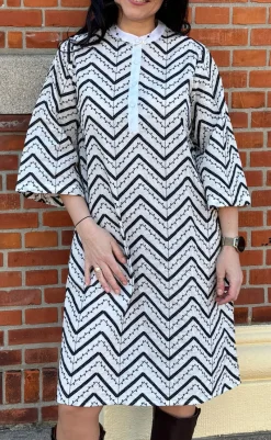 Sale Kjole - Zara Zig Zag - White W. Black Kjoler